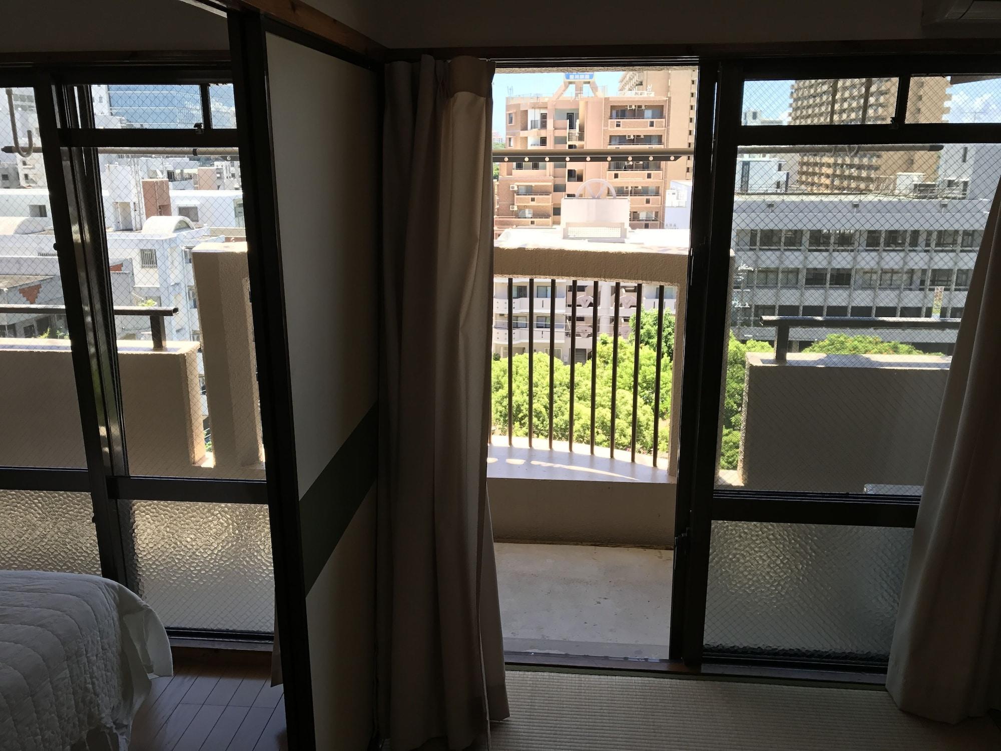 דירות נאהא Weekly Harbourview Mansion Main Building מראה חיצוני תמונה