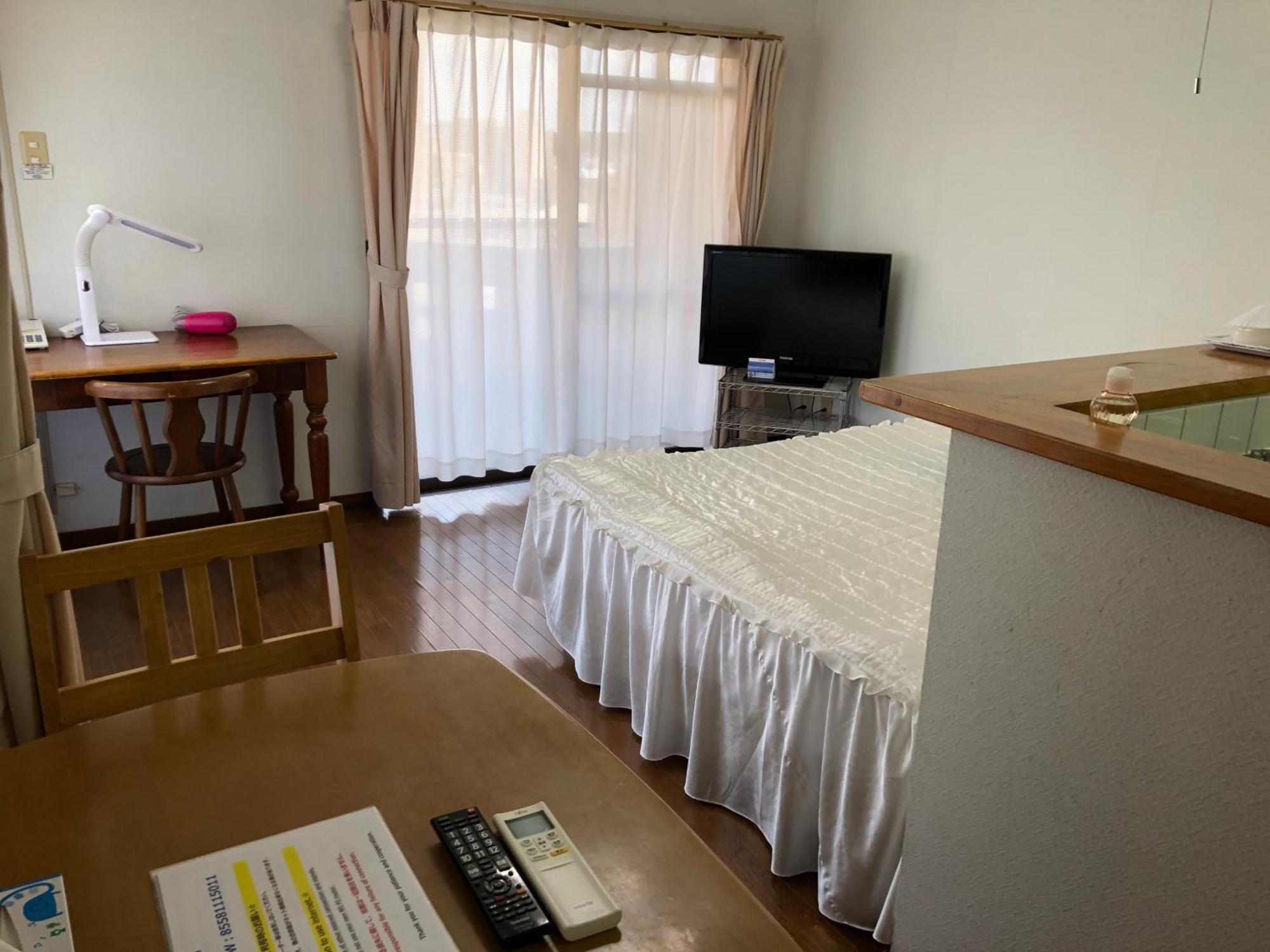 דירות נאהא Weekly Harbourview Mansion Main Building מראה חיצוני תמונה